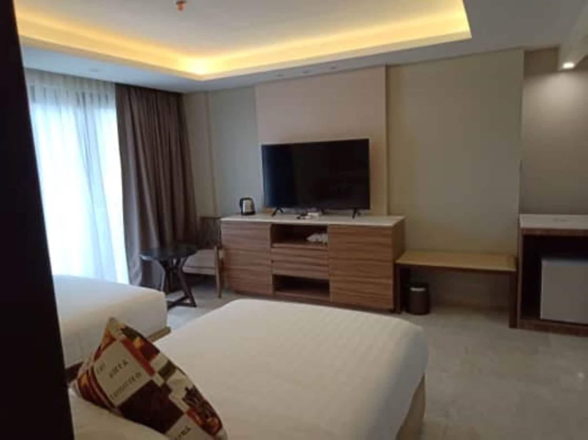 Resort Boracay Ocean Club 4*