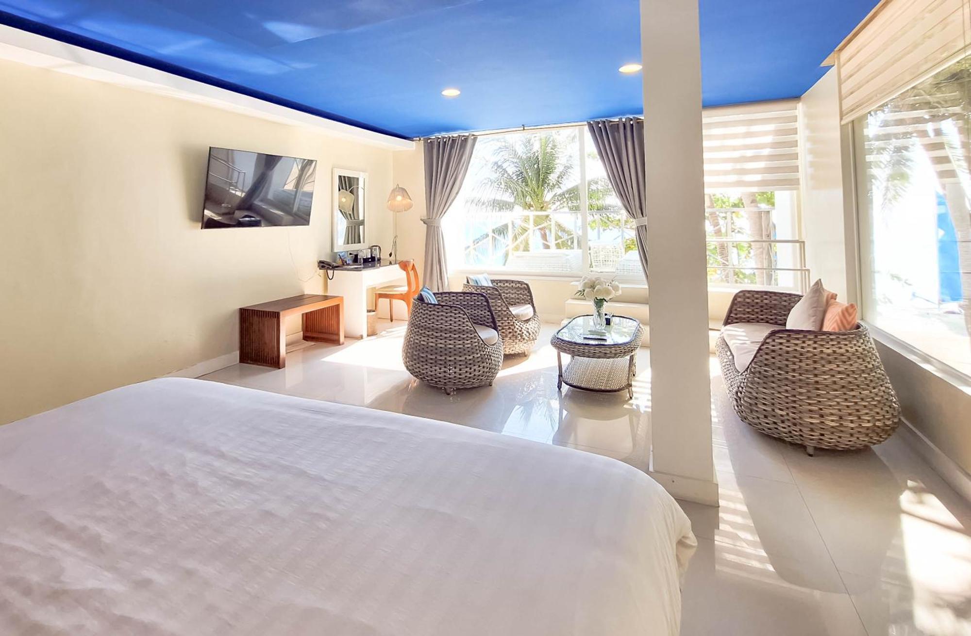 Resort Boracay Ocean Club